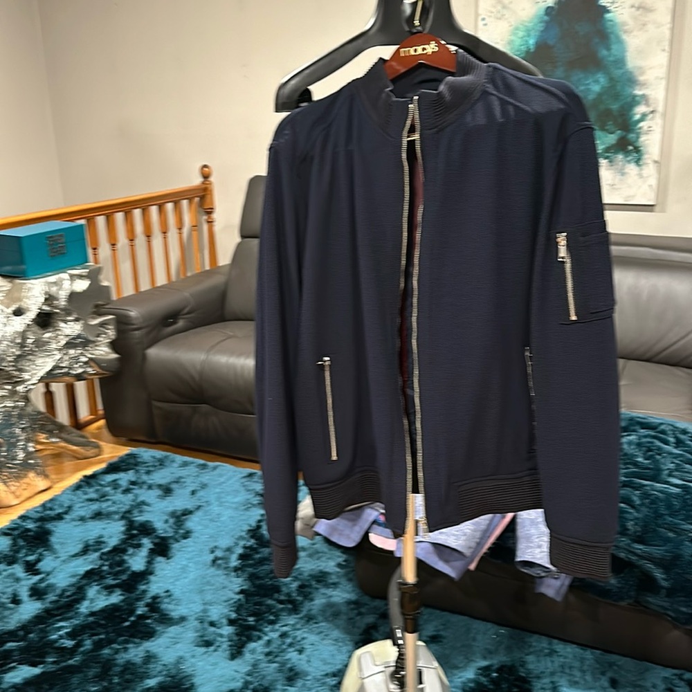 Men’s Navy blue jacket light lining gently worn